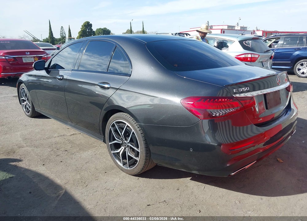 2021 MERCEDES-BENZ E 350 VIN: W1KZF8DB7MA946473