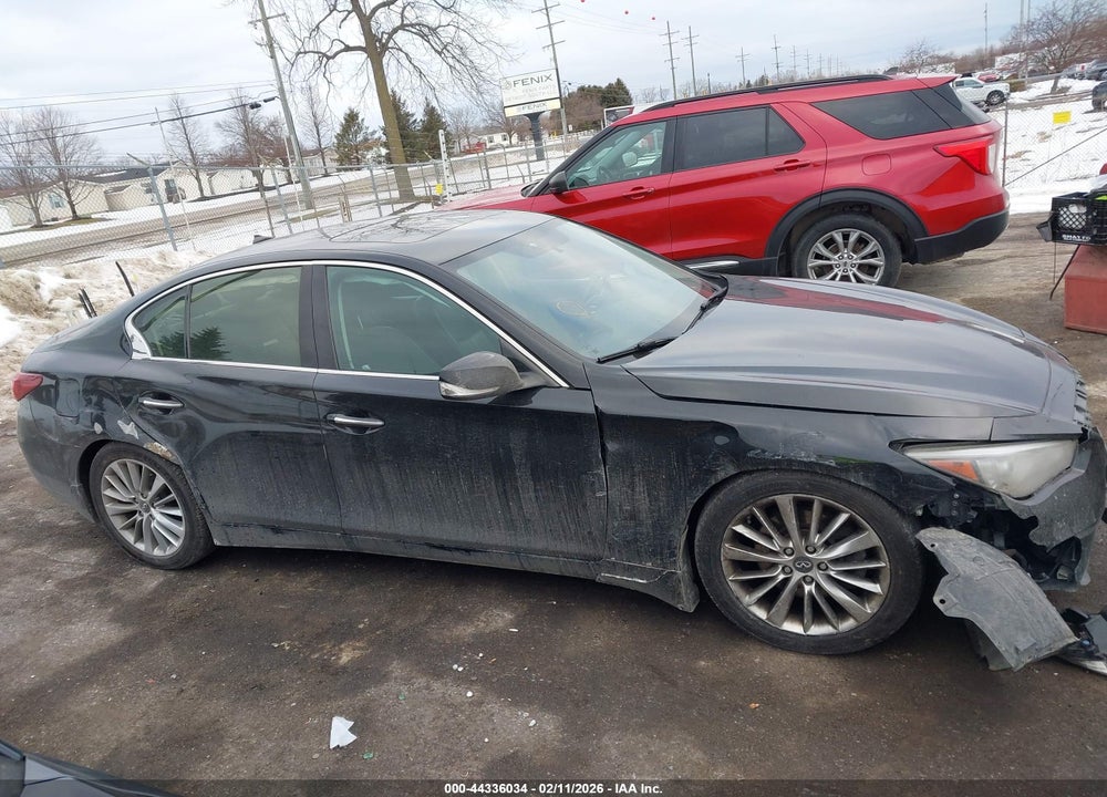 2018 INFINITI Q50 3.0T LUXE VIN: JN1EV7APXJM356559