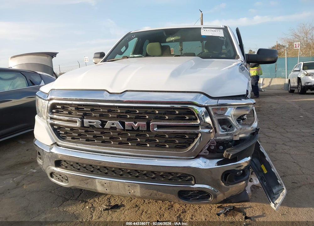 2022 RAM 1500 BIG HORN  4X2 6'4 BOX VIN: 1C6RREBTXNN272882