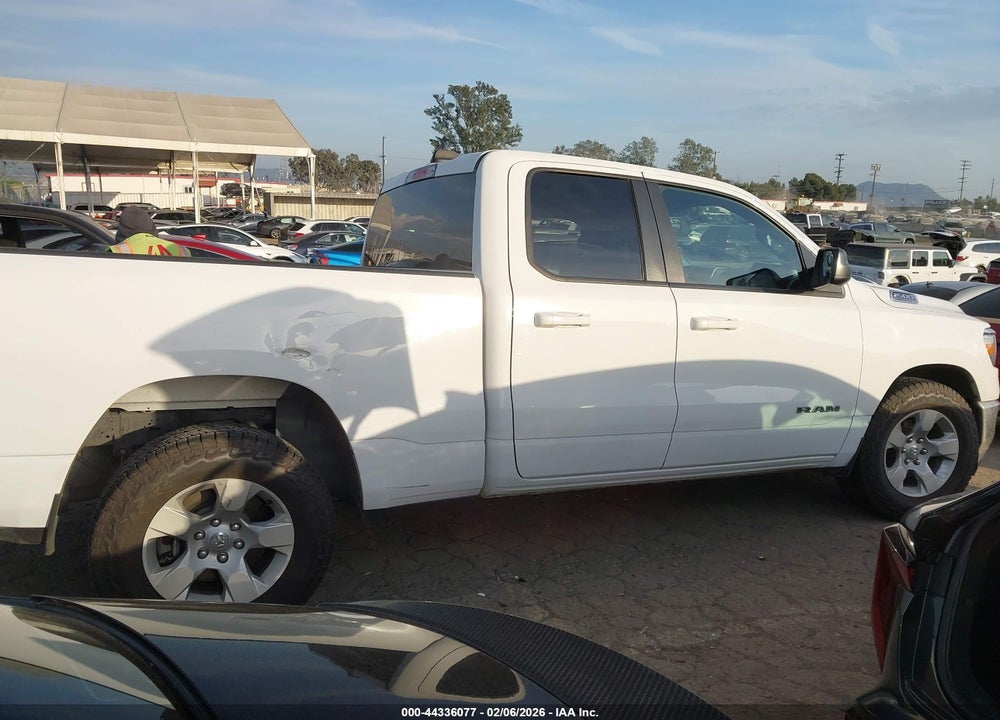 2022 RAM 1500 BIG HORN  4X2 6'4 BOX VIN: 1C6RREBTXNN272882