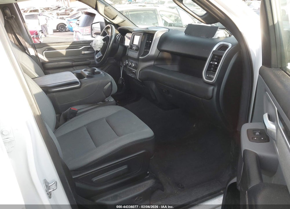 2022 RAM 1500 BIG HORN  4X2 6'4 BOX VIN: 1C6RREBTXNN272882