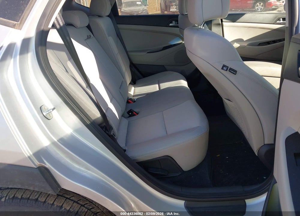 2018 HYUNDAI TUCSON SEL VIN: KM8J33A49JU617031