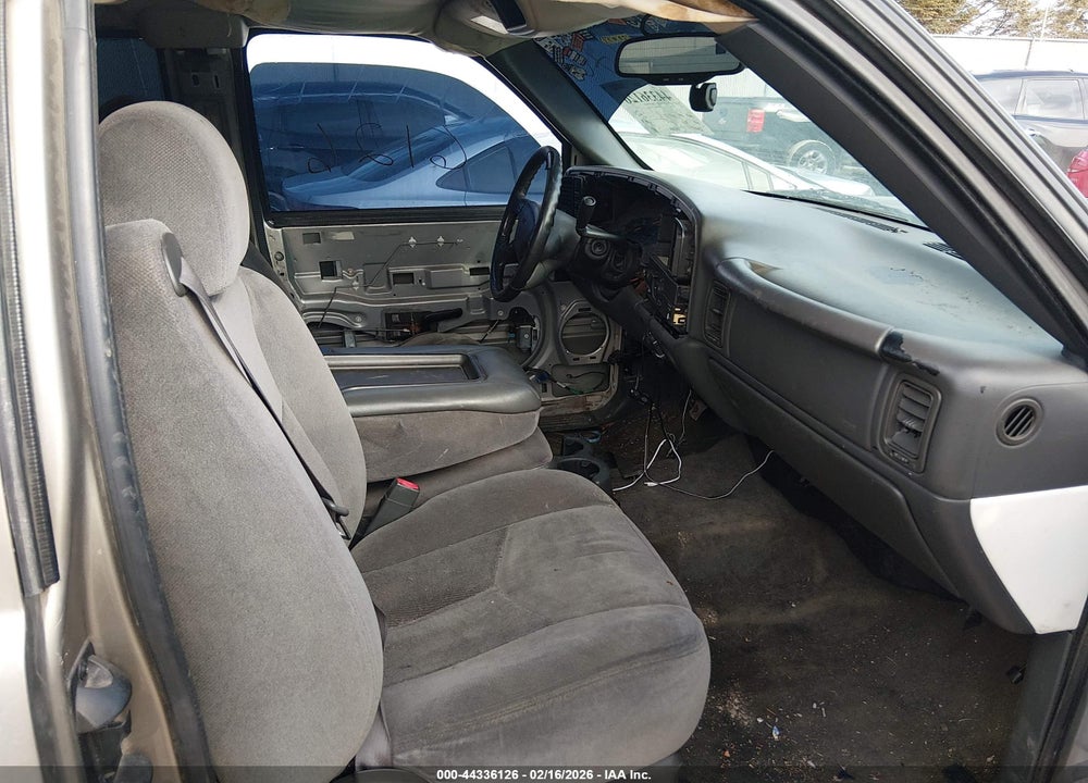 2004 GMC SIERRA 2500HD SLE VIN: 1GTHK29254E373833