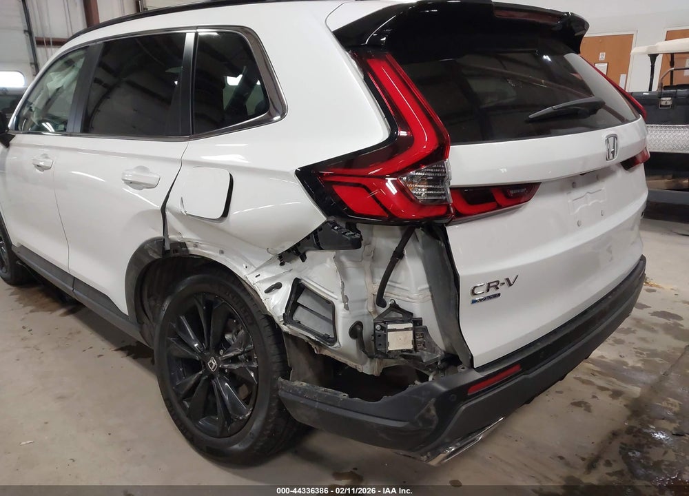 2024 HONDA CR-V HYBRID SPORT TOURING VIN: 7FARS6H98RE056214