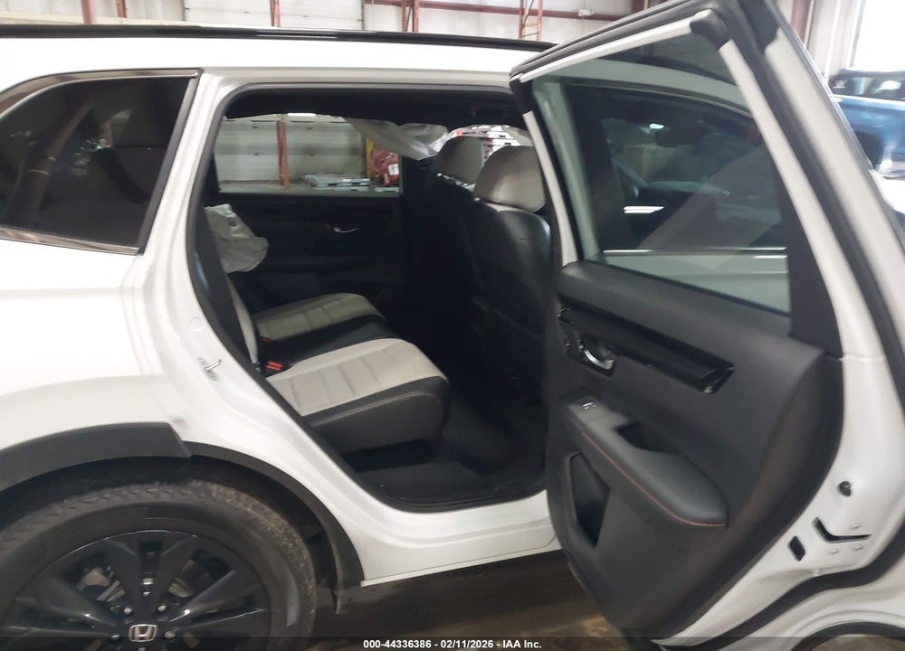 2024 HONDA CR-V HYBRID SPORT TOURING VIN: 7FARS6H98RE056214