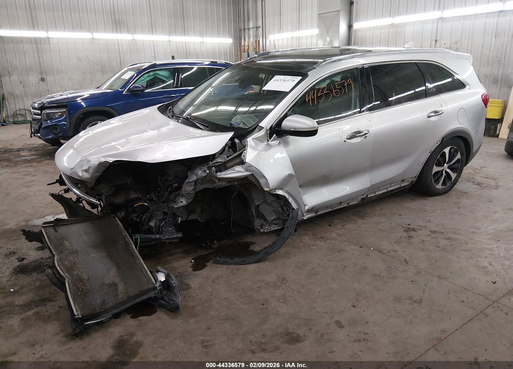 2018 KIA SORENTO 3.3L EX VIN: 5XYPHDA51JG427692