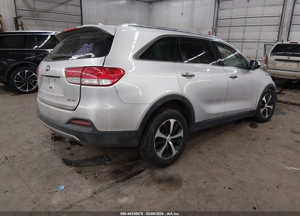 2018 KIA SORENTO 3.3L EX VIN: 5XYPHDA51JG427692