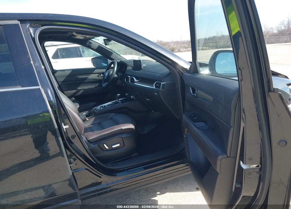 2020 MAZDA CX-5 SIGNATURE VIN: JM3KFBEY1L0742940