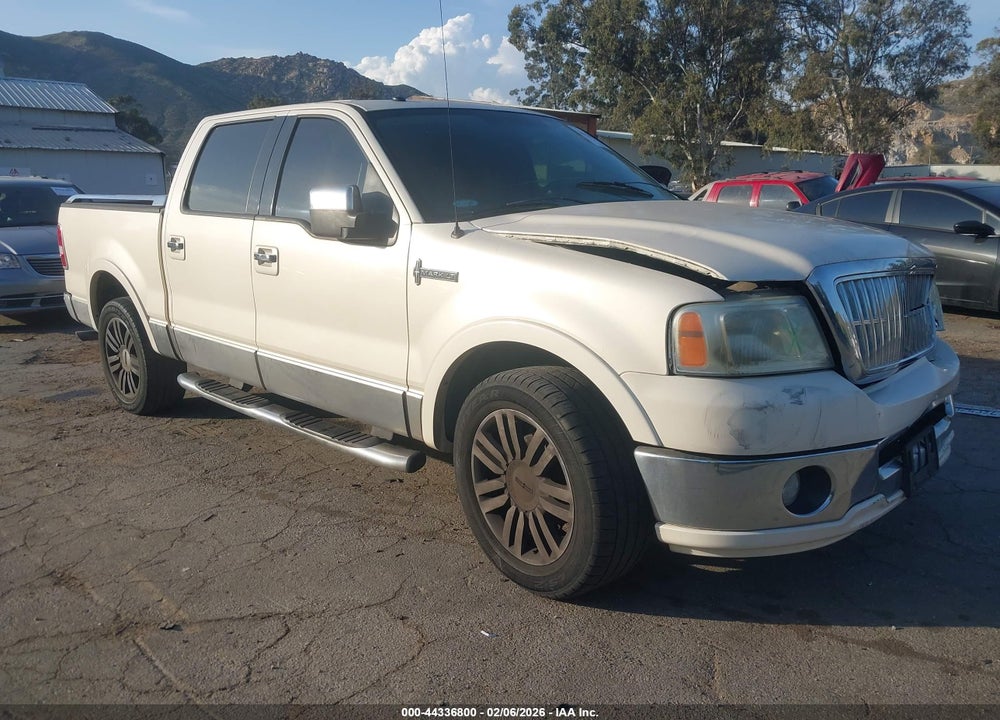 2007 LINCOLN MARK LT VIN: 5LTPW16527FJ04581