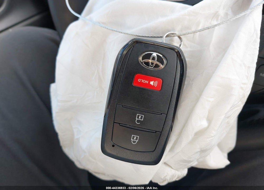 2024 TOYOTA PRIUS LE VIN: JTDACAAU8R3038008