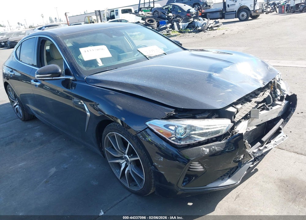 2021 GENESIS G70 2.0T RWD VIN: KMTG44LA2MU067052