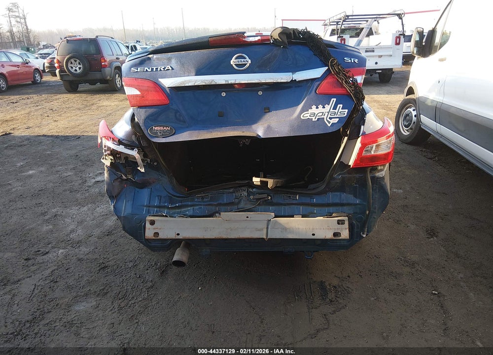 2019 NISSAN SENTRA SR VIN: 3N1AB7AP5KY439631