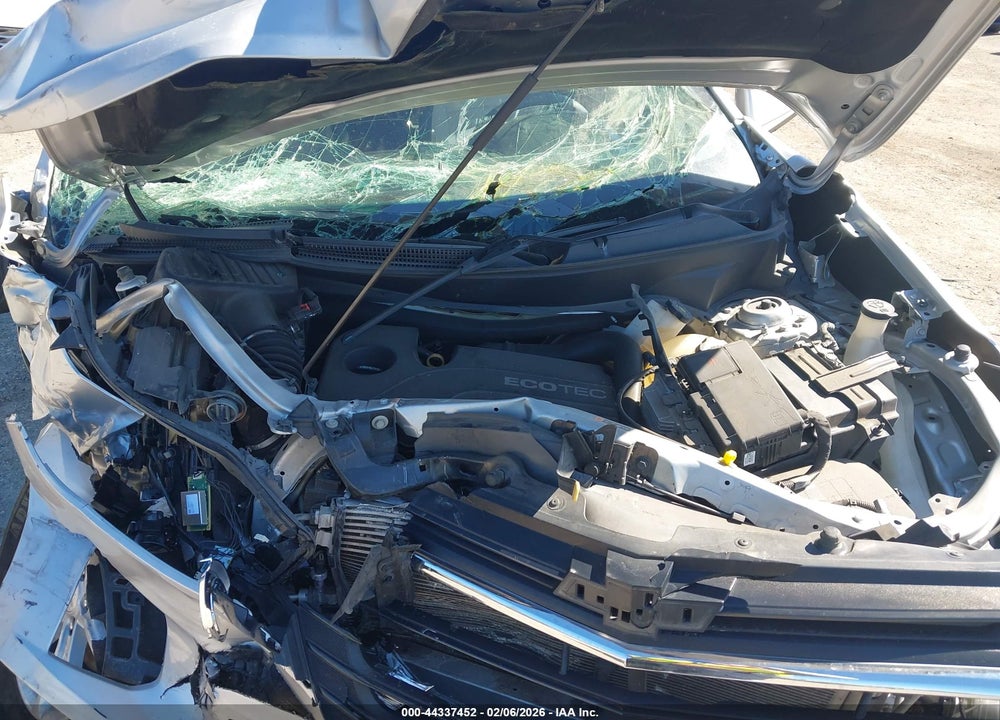 2019 CHEVROLET EQUINOX LT VIN: 2GNAXKEV4K6199605