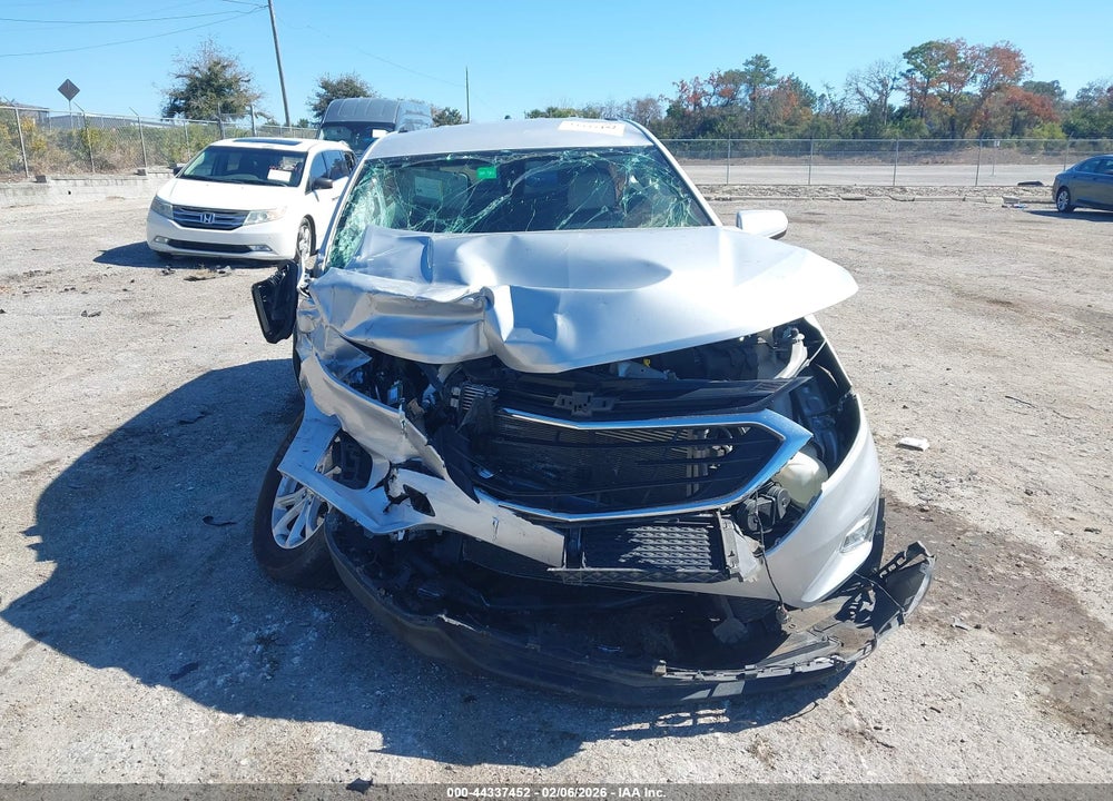 2019 CHEVROLET EQUINOX LT VIN: 2GNAXKEV4K6199605