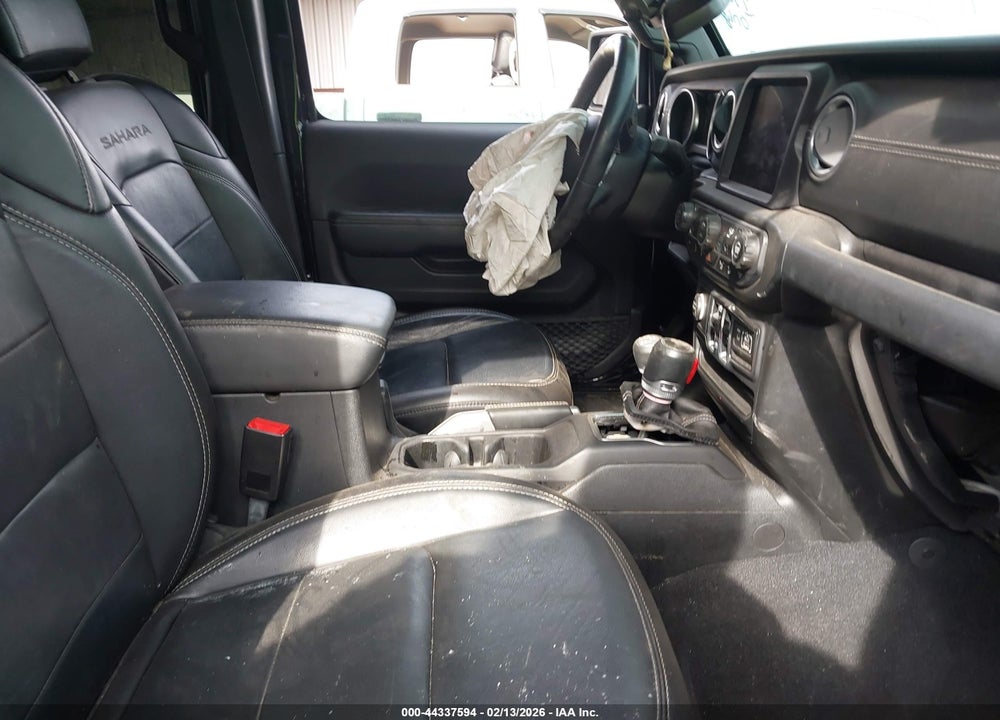 2020 JEEP WRANGLER UNLIMITED SAHARA 4X4 VIN: 1C4HJXEG2LW331923