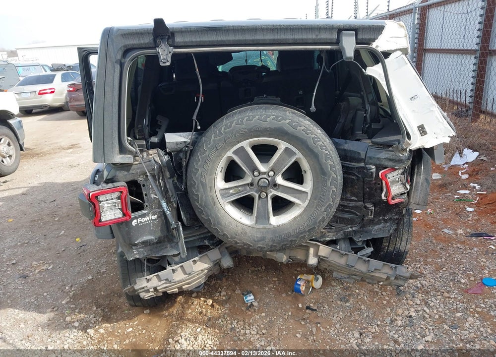 2020 JEEP WRANGLER UNLIMITED SAHARA 4X4 VIN: 1C4HJXEG2LW331923