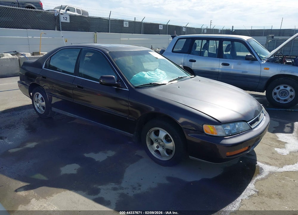 1997 HONDA ACCORD SE VIN: 1HGCD560XVA209383