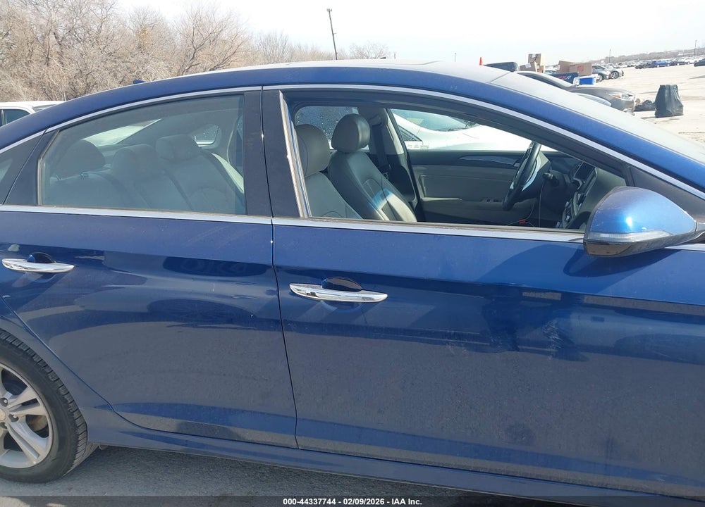 2018 HYUNDAI SONATA SPORT VIN: 5NPE34AF0JH689369