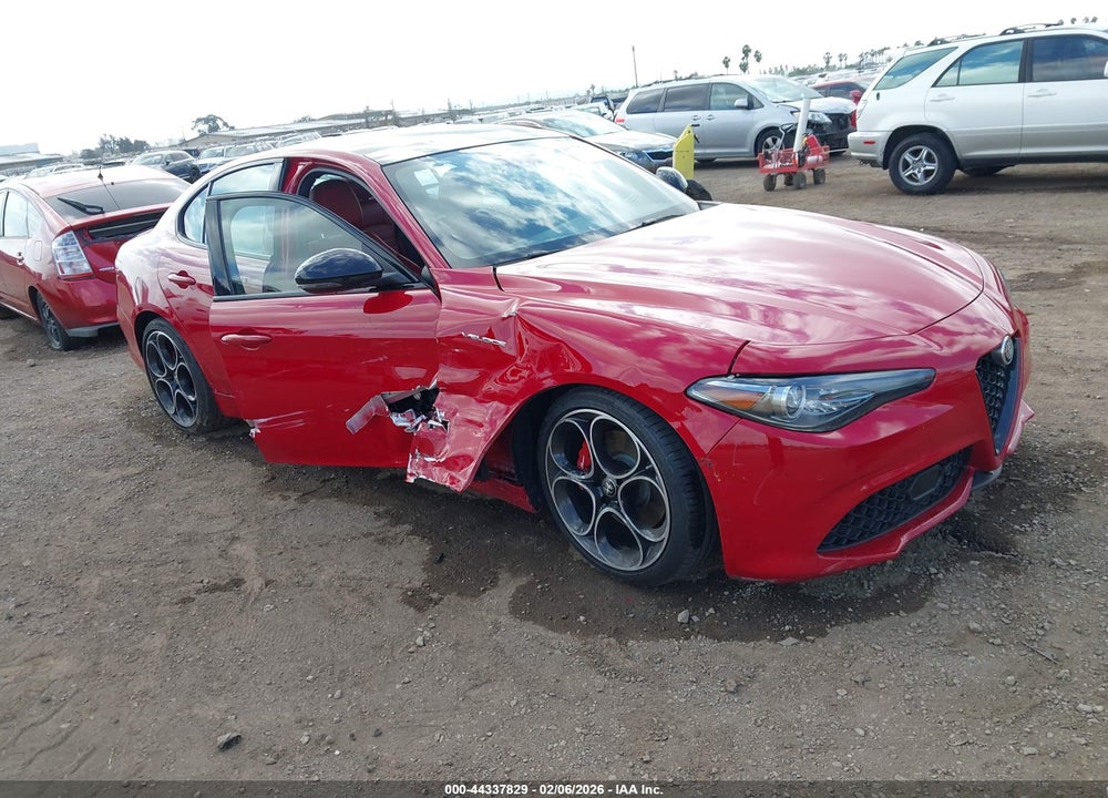 2022 ALFA ROMEO GIULIA VELOCE TI RWD VIN: ZARFAMBN8N7656135