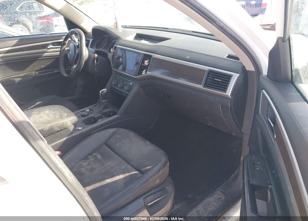2019 VOLKSWAGEN ATLAS 3.6L V6 SE W/TECHNOLOGY VIN: 1V2UR2CA4KC505272