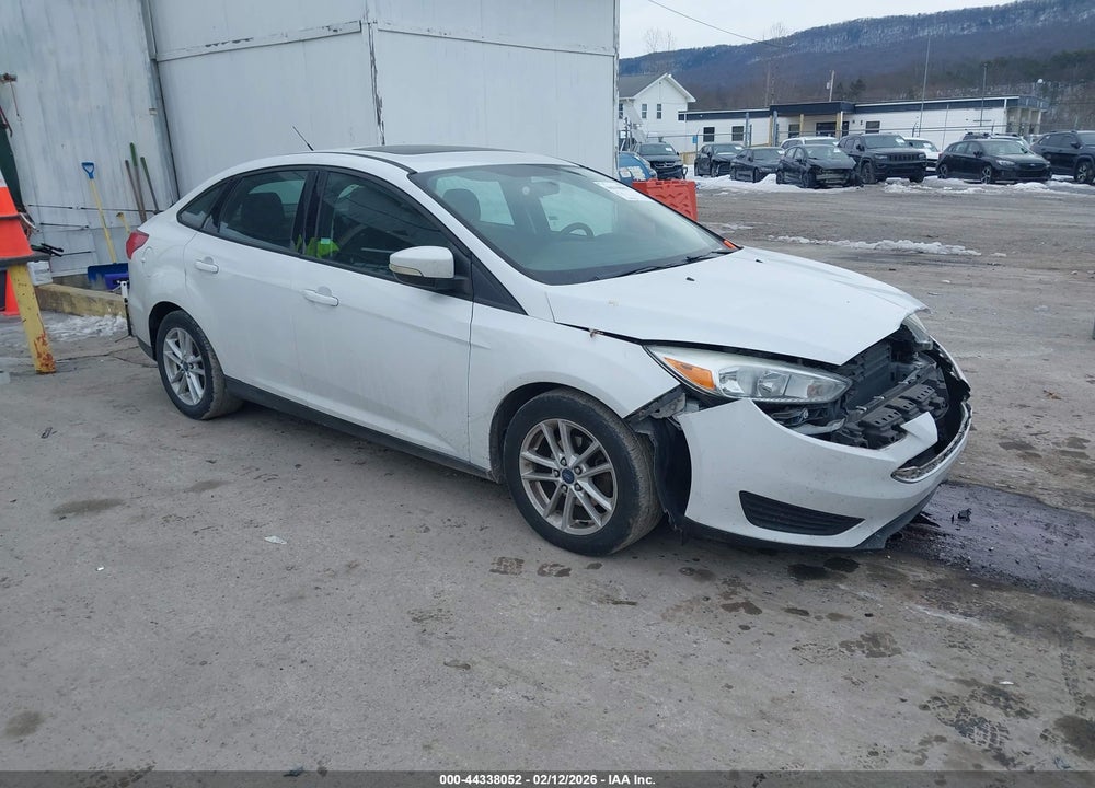 2015 FORD FOCUS SE VIN: 1FADP3F20FL243604