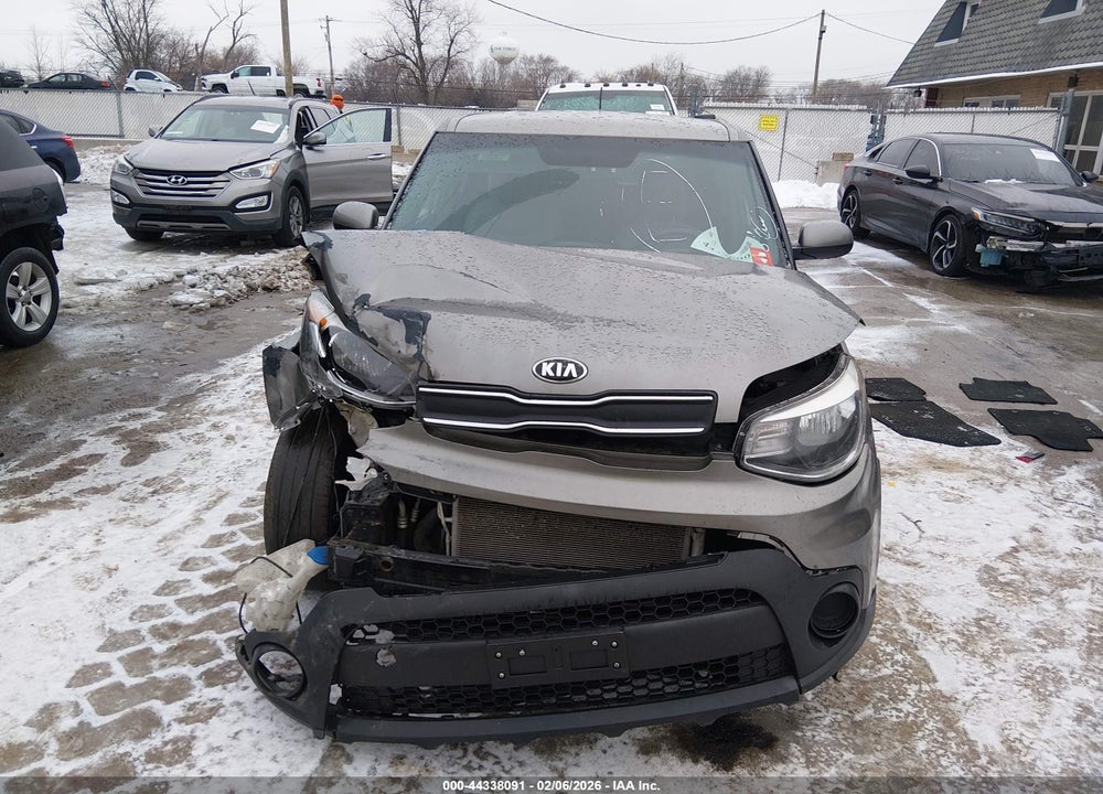 2018 KIA SOUL VIN: KNDJN2A28J7524104