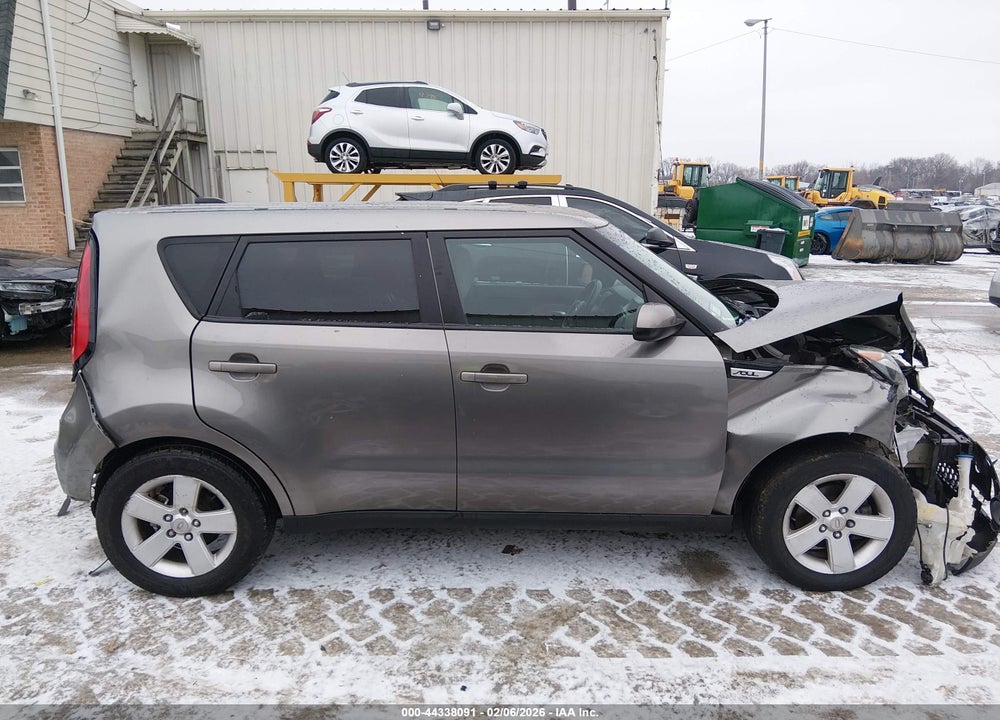2018 KIA SOUL VIN: KNDJN2A28J7524104