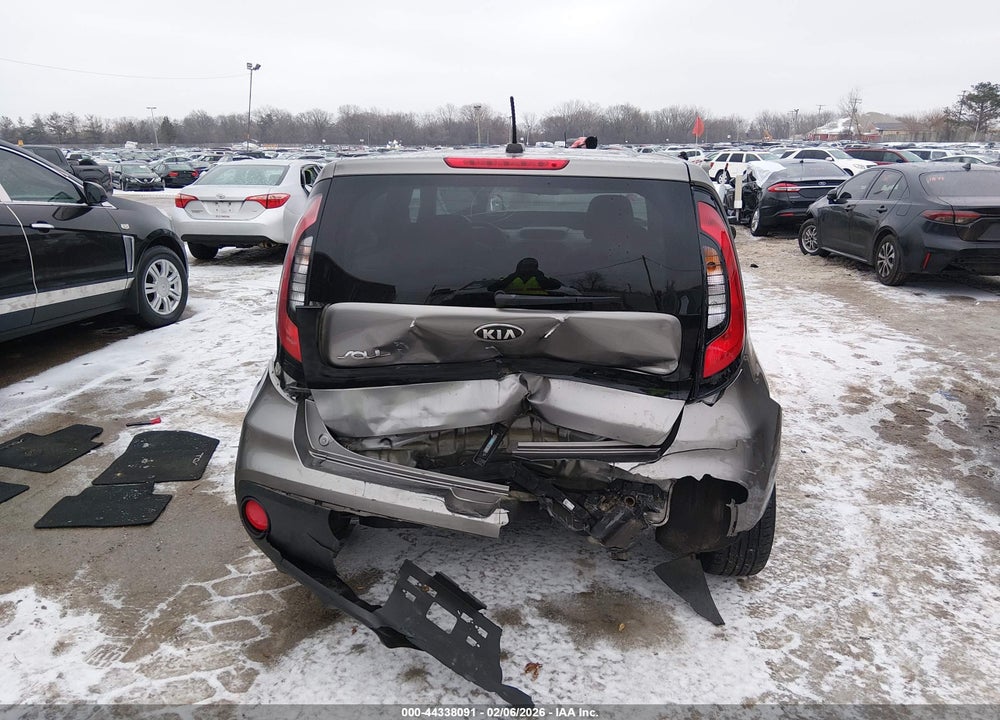 2018 KIA SOUL VIN: KNDJN2A28J7524104