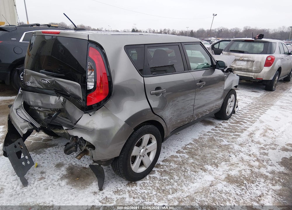 2018 KIA SOUL VIN: KNDJN2A28J7524104