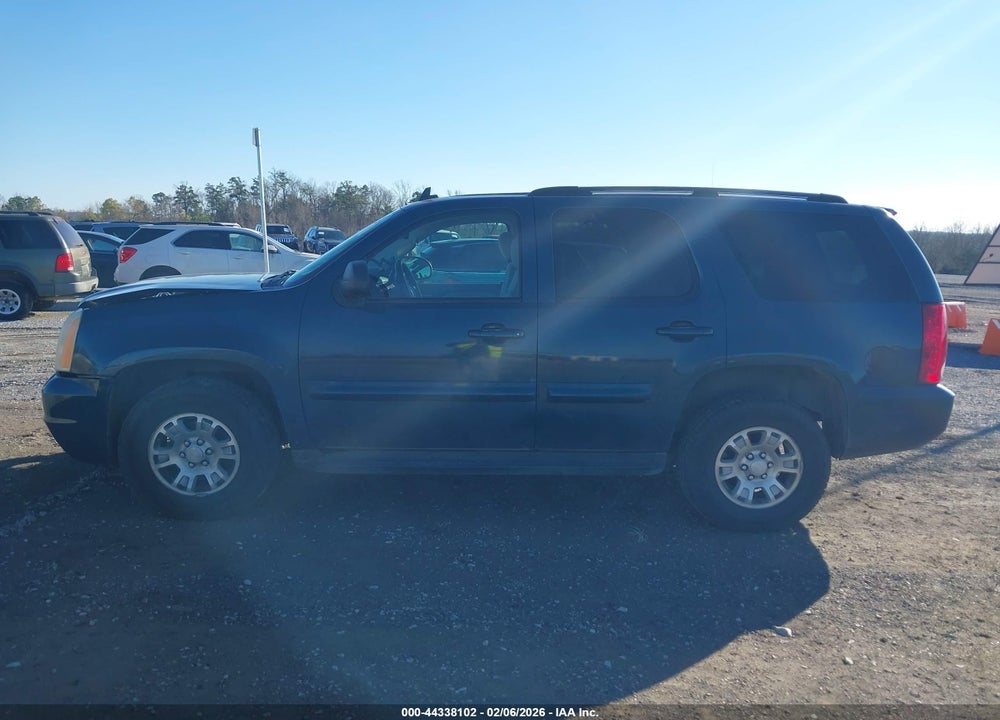 2007 GMC YUKON SLE VIN: 1GKFC13J97J121291