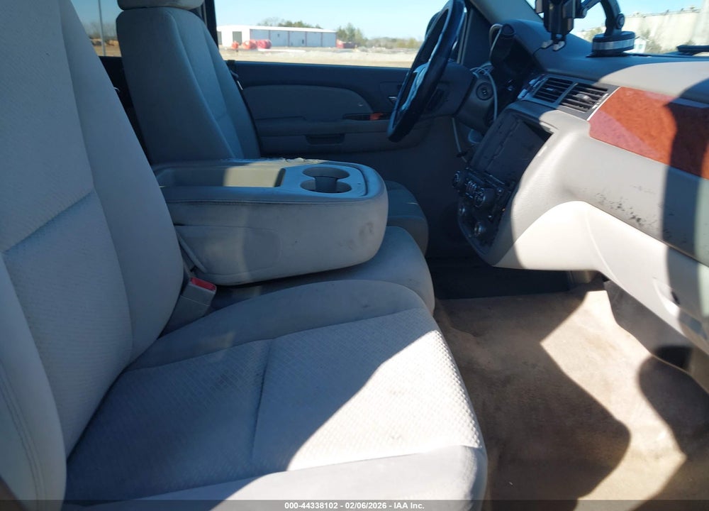 2007 GMC YUKON SLE VIN: 1GKFC13J97J121291