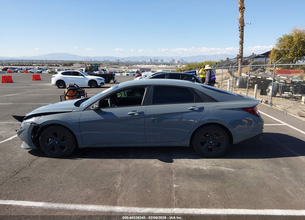 2021 HYUNDAI ELANTRA SEL VIN: KMHLM4AG0MU066398