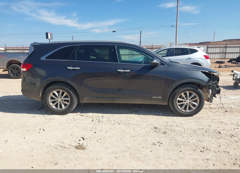 2018 KIA SORENTO 3.3L LX VIN: 5XYPGDA53JG339004