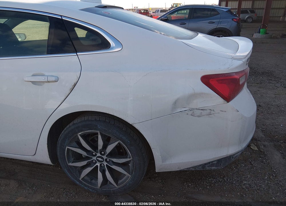 2018 CHEVROLET MALIBU LT VIN: 1G1ZD5ST5JF102899