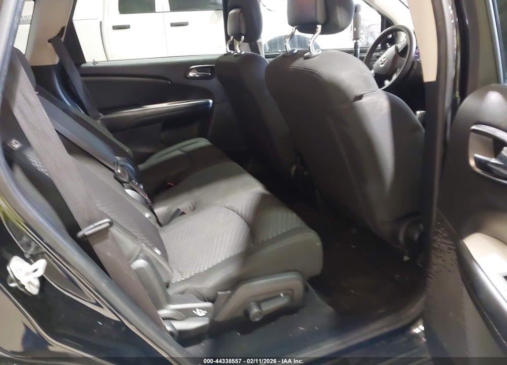 2019 DODGE JOURNEY SE VIN: 3C4PDCBB4KT816184
