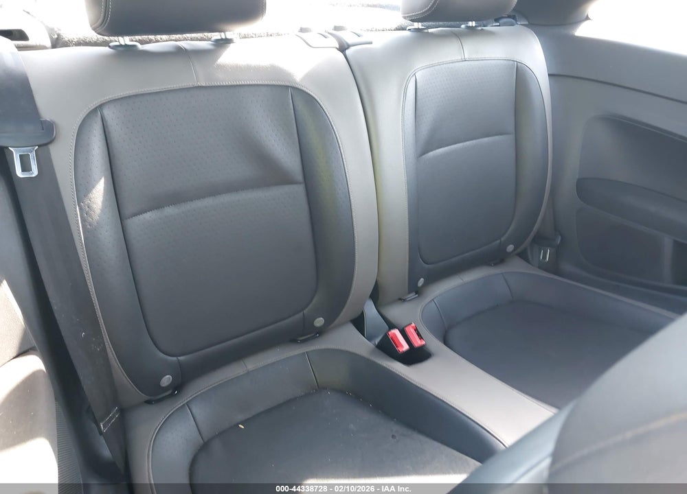 2015 VOLKSWAGEN BEETLE 1.8T FLEET EDITION VIN: 3VWF17AT2FM628850