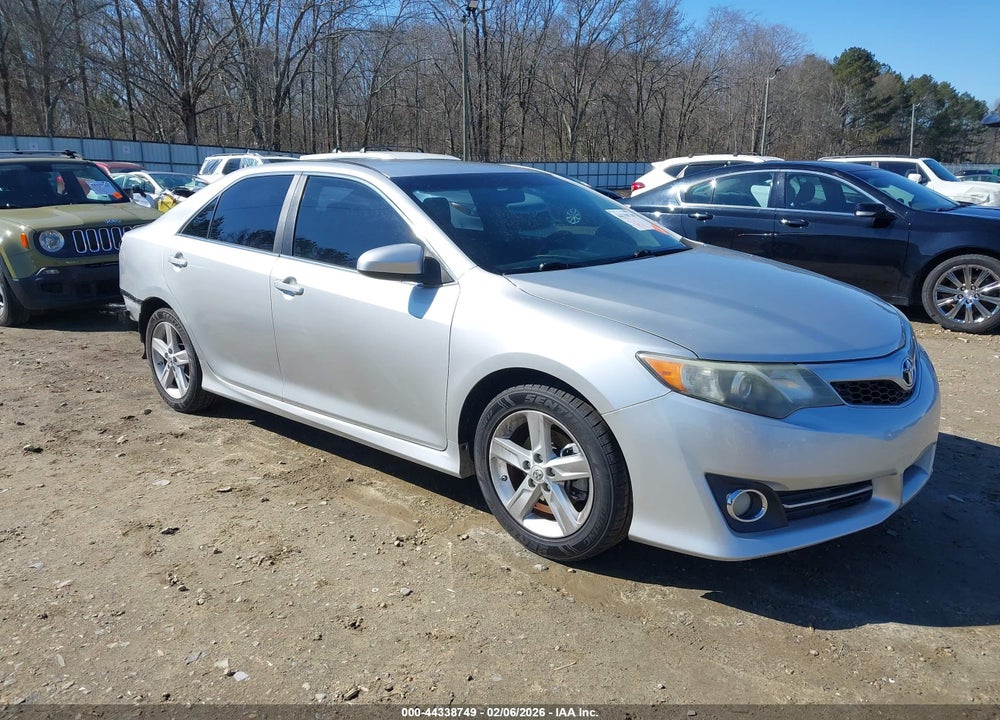 2013 TOYOTA CAMRY SE VIN: 4T1BF1FK4DU259008