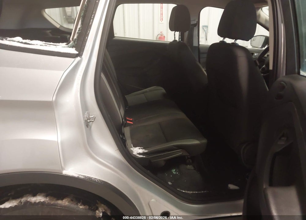 2015 FORD ESCAPE S VIN: 1FMCU0F75FUA50184
