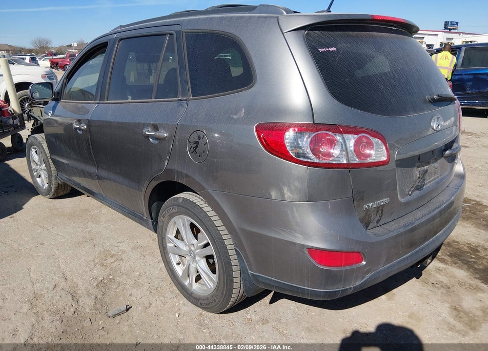 2011 HYUNDAI SANTA FE SE VIN: 5XYZHDAG4BG066289