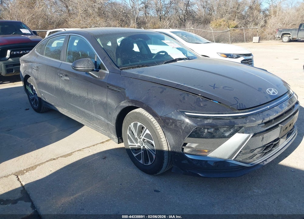 2026 HYUNDAI SONATA HYBRID BLUE VIN: KMHL24JJ2TA148859