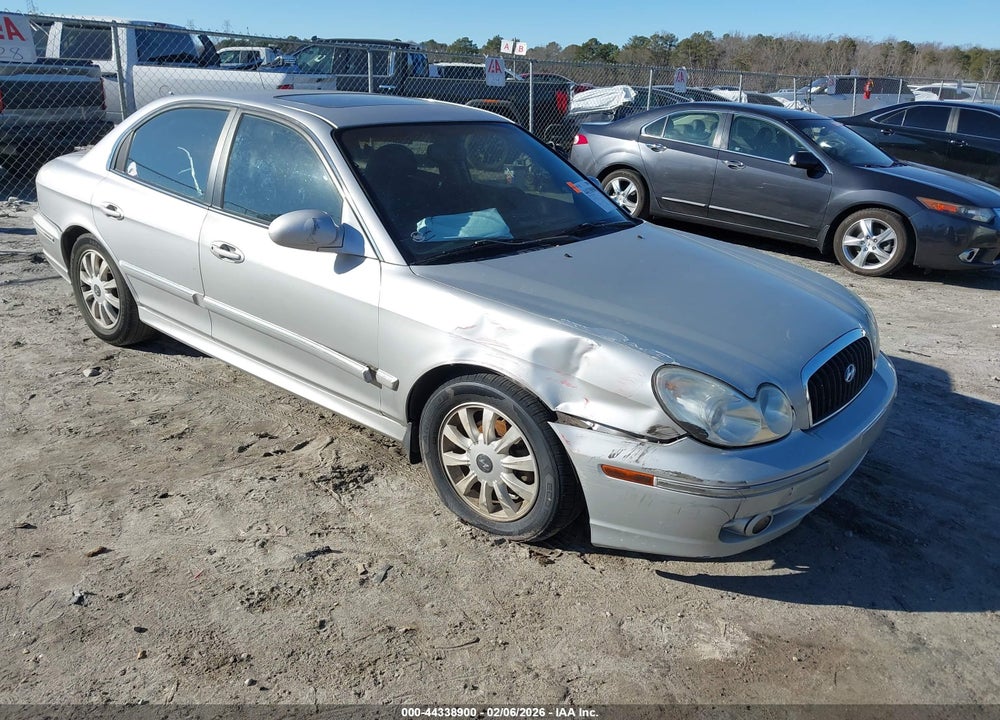 2004 HYUNDAI SONATA GLS/LX VIN: KMHWF35H84A039763