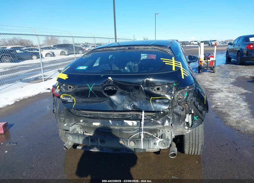 2020 MAZDA 3 VIN: JM1BPBLM2L1162001