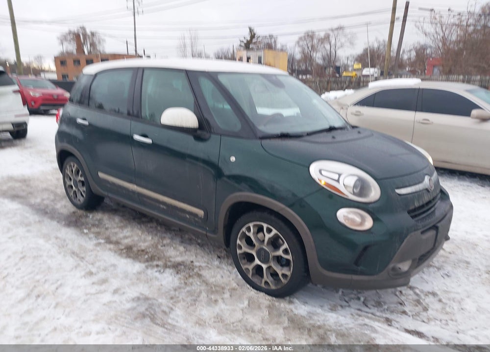 2016 FIAT 500L TREKKING VIN: ZFBCFADH6GZ038083
