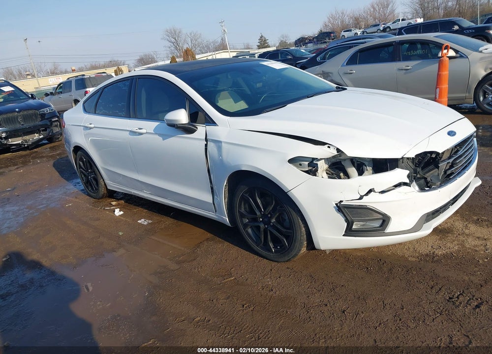 2019 FORD FUSION SE VIN: 3FA6P0HD3KR249205