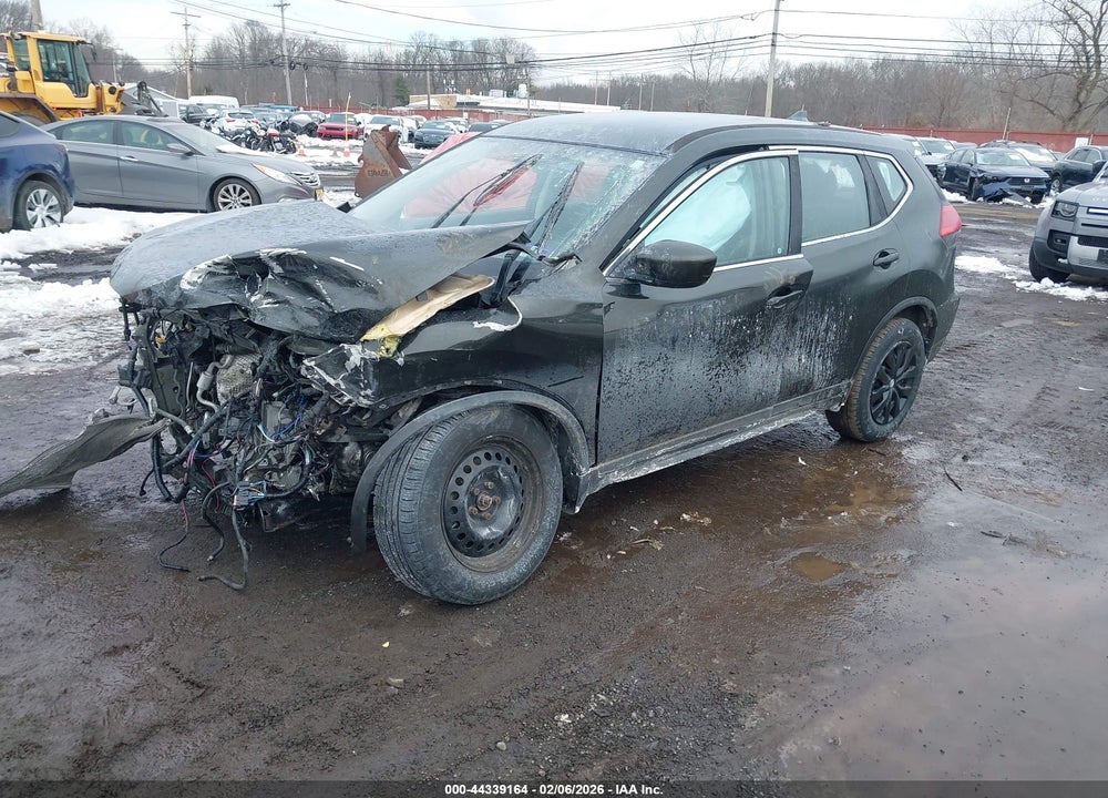 2017 NISSAN ROGUE S VIN: JN8AT2MV8HW013024