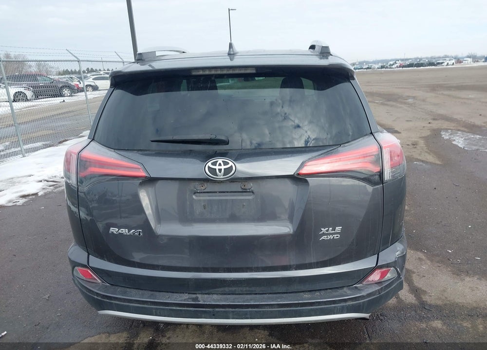 2016 TOYOTA RAV4 XLE VIN: 2T3RFREV4GW420980