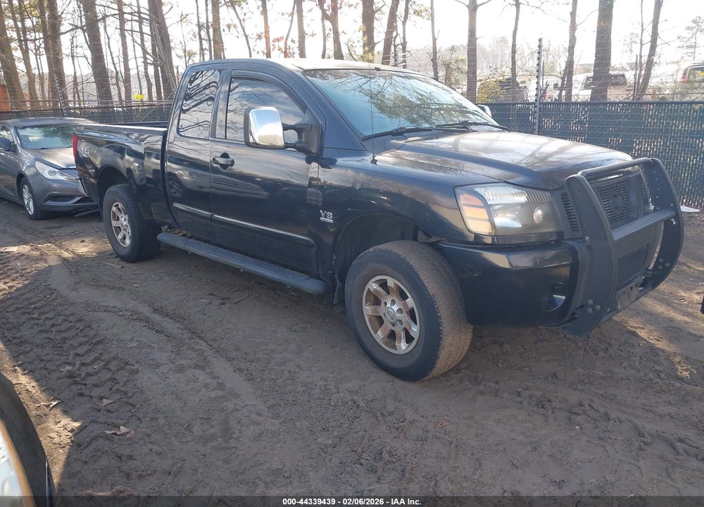 2004 NISSAN TITAN SE VIN: 1N6AA06B84N510922