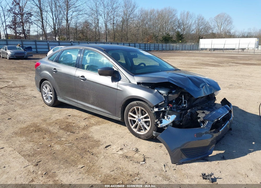 2018 FORD FOCUS SE VIN: 1FADP3F27JL252017