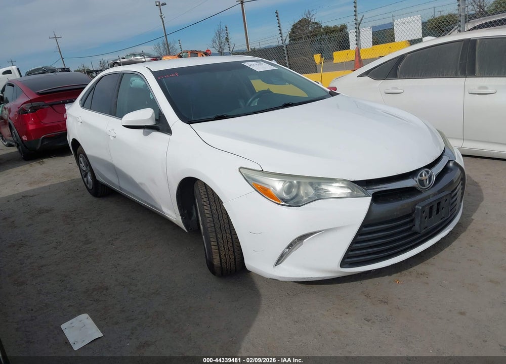 2015 TOYOTA CAMRY LE VIN: 4T1BF1FK3FU023811
