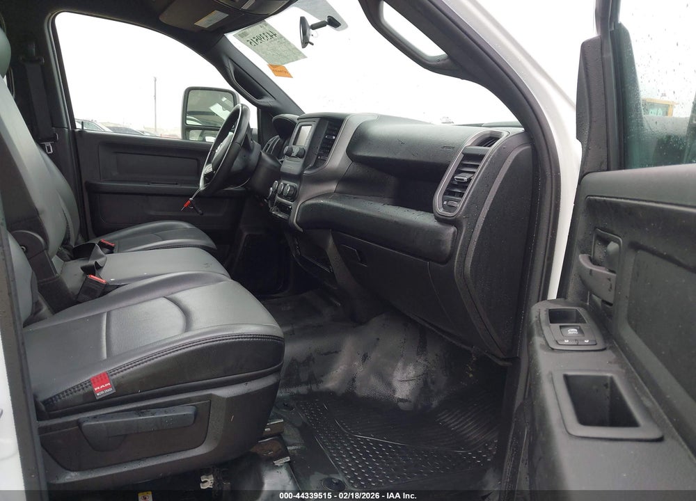 2024 RAM 2500 TRADESMAN  4X2 8' BOX VIN: 3C6UR4HJ1RG215821